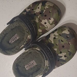 CROCS Dual Comfort Camoflage Fleece Lined